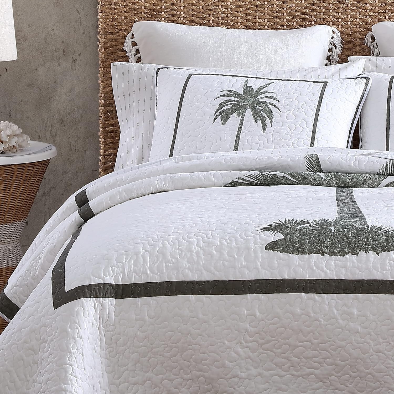 Tommy Bahama | Palm Island Collection | 100% Cotton Reversible Quilt - Soft, Breathable, Pre-Washed for Extra Softness, Queen Size, Grey 4 1728915420 216 Tommy Bahama Palm Island Collection 100 Cotton Reversible