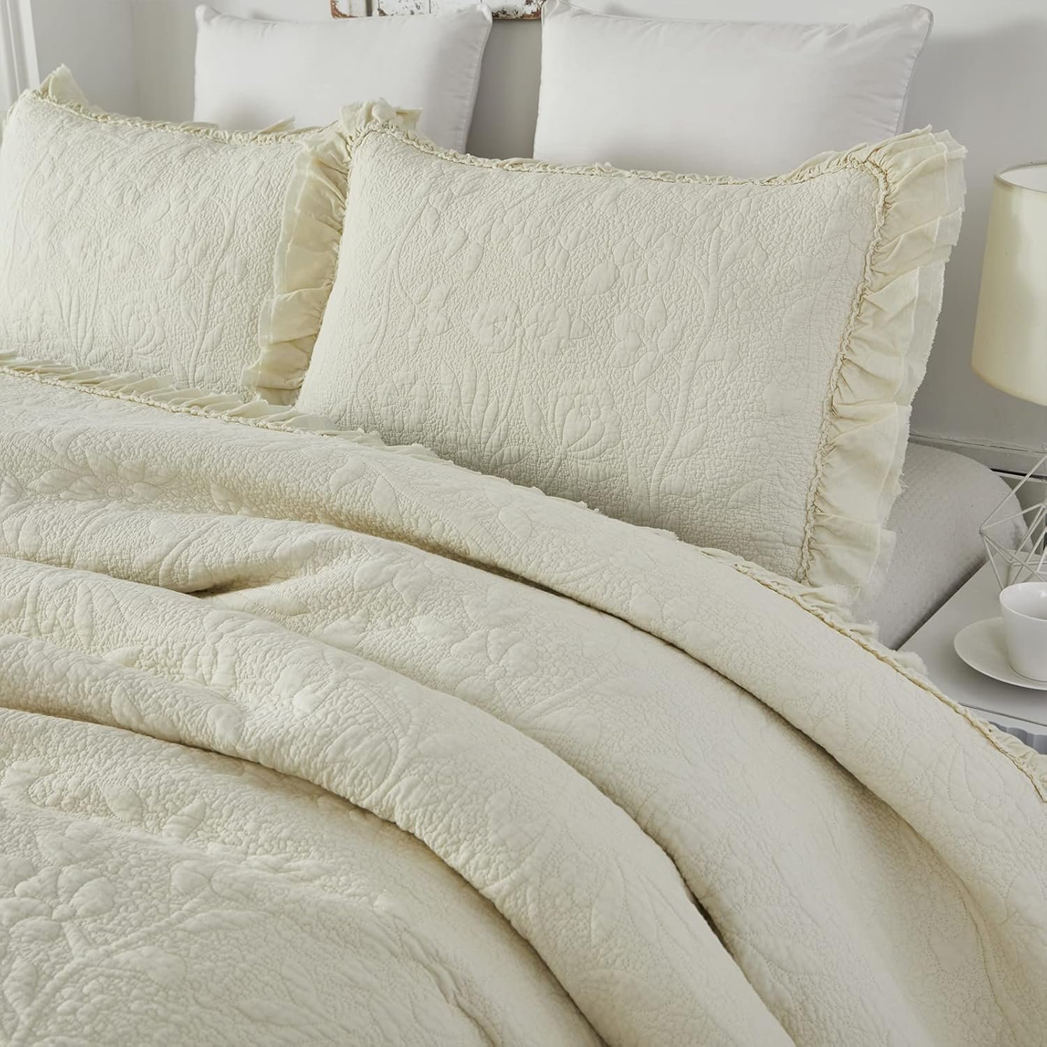 1729202619 972 Brandream King Size Quilt Set Cream and Yellow Shabby