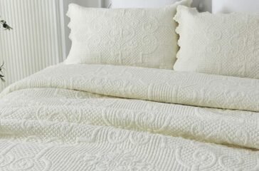 Bedding & Furniture