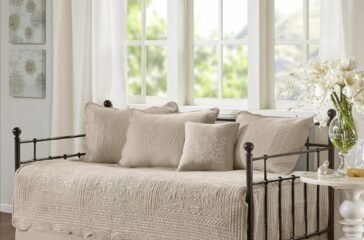 Bedding & Furniture